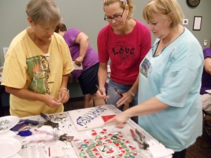 Participants in the Safety Harbor Library mosaic project. Credit: SHPL