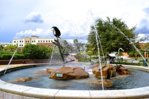 The fountain at the entrance to the Safety Harbor Marina.