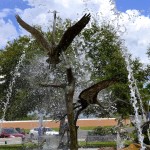 The nature fountain at the entrance to the safety Harbor Marina.
