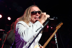 Cheap Trick lead singer, and longtime Safety Harbor resident, Robin Zander will co-headline the Safety Harbor Songfest on Saturday, April 2, 2016. 