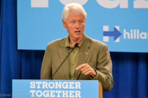 bill-clinton-in-safety-harbor-41