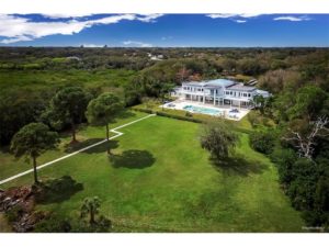 This 9,0000-square-foot home on Philippe Parkway in Safety Harbor reportedly sold for $6.875 million on Friday. Credit: MFRMLS.